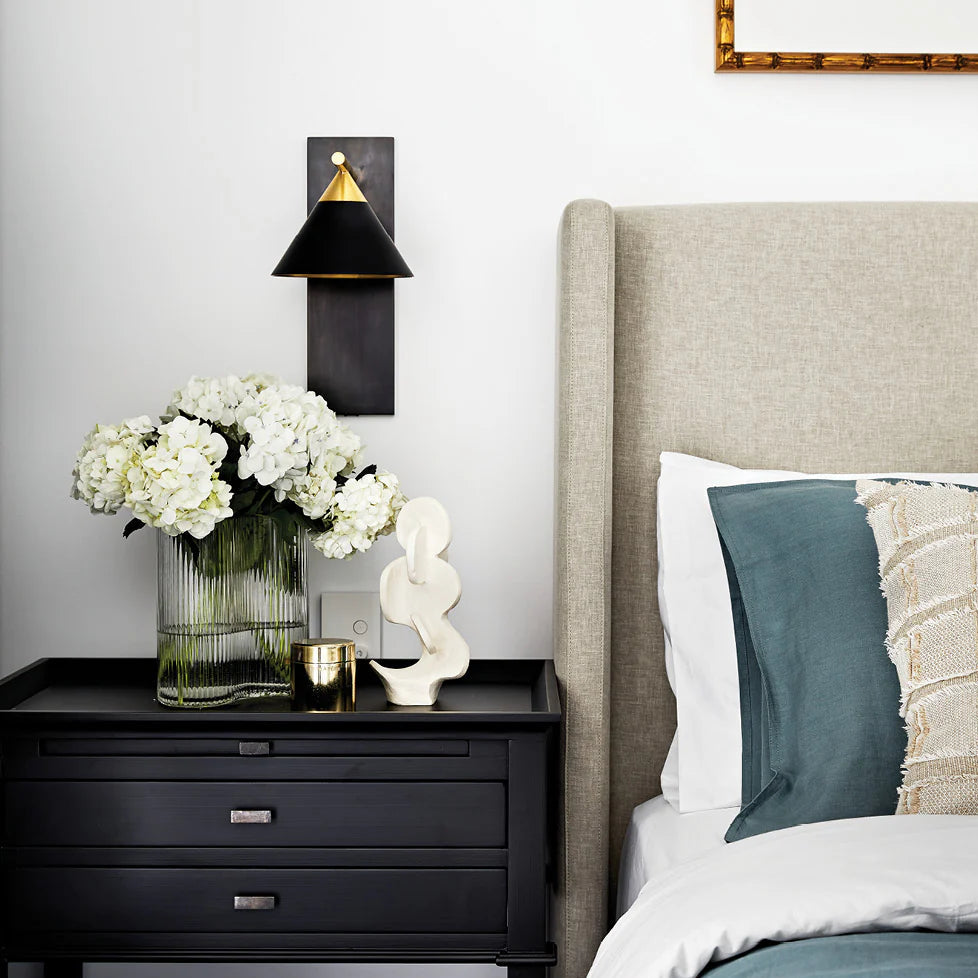 Cleo Sconce