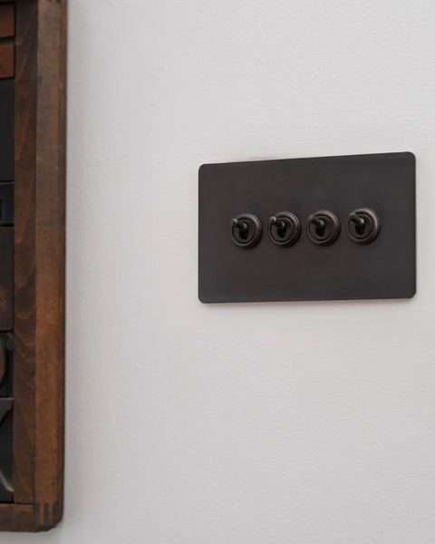 Grove 4G Toggle Switch